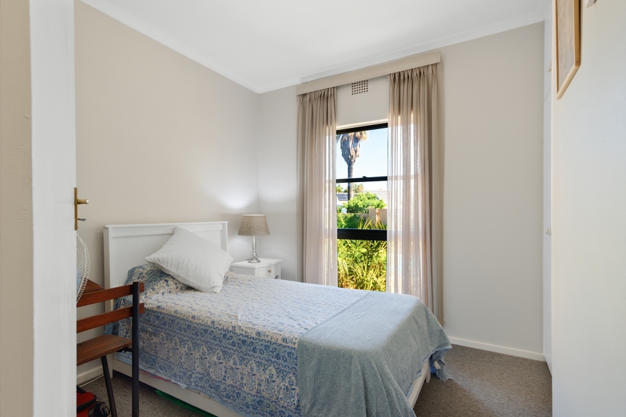 4 Bedroom Property for Sale in Morningside Western Cape